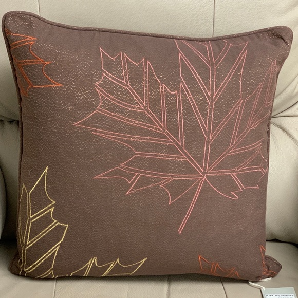 Kim Seybert Embroidered Leaves Throw Pillows Duck Feather Brown/Gold NWT S/2 - Picture 2 of 10